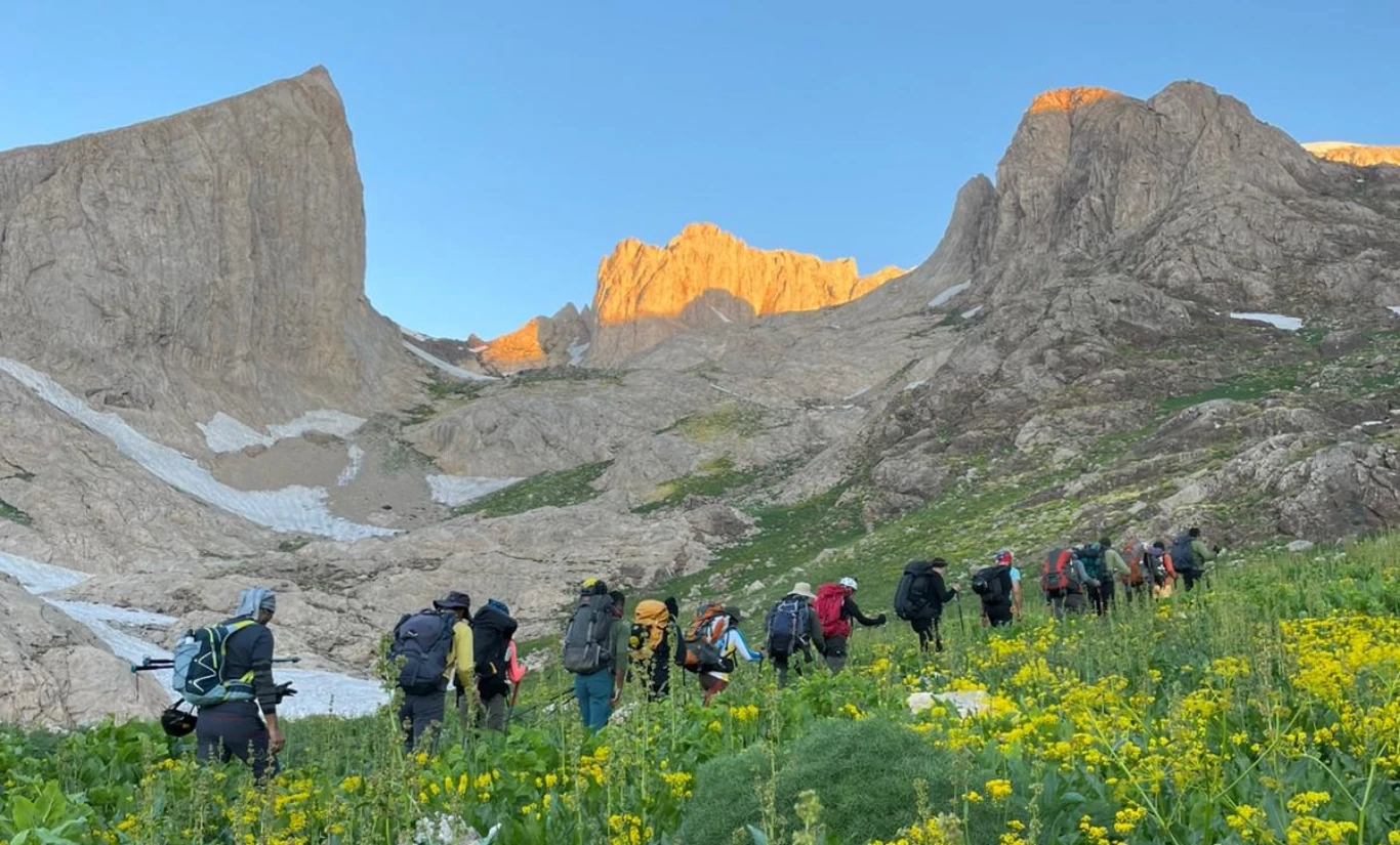 CİLO DAĞLARI REŞKO ZİRVE TIRMANIŞI 4137m Türkçe - Fotoğraf 10