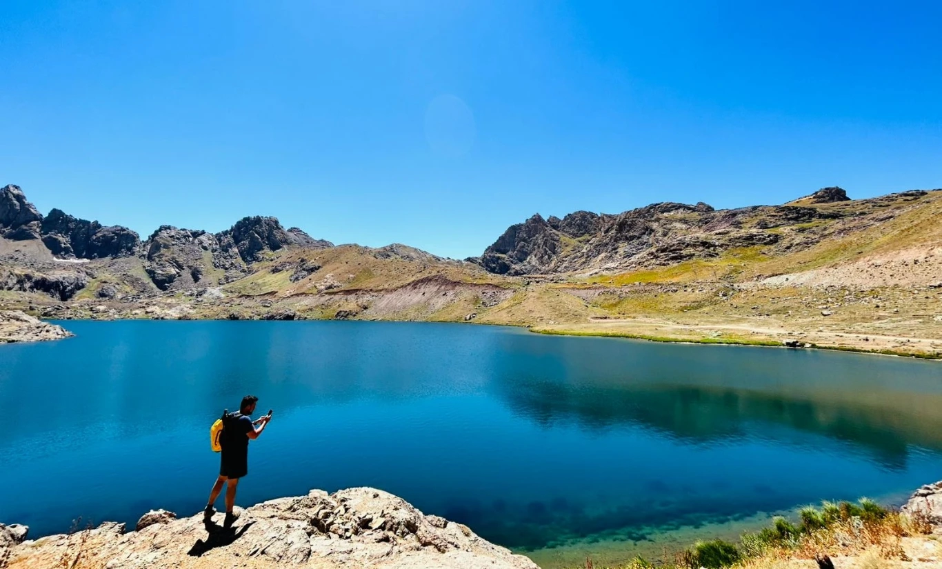 HAKKARİ & YÜKSEKOVA TREKKING: BUZUL GÖLLERİ VE ŞELALELER  - Fotoğraf 1