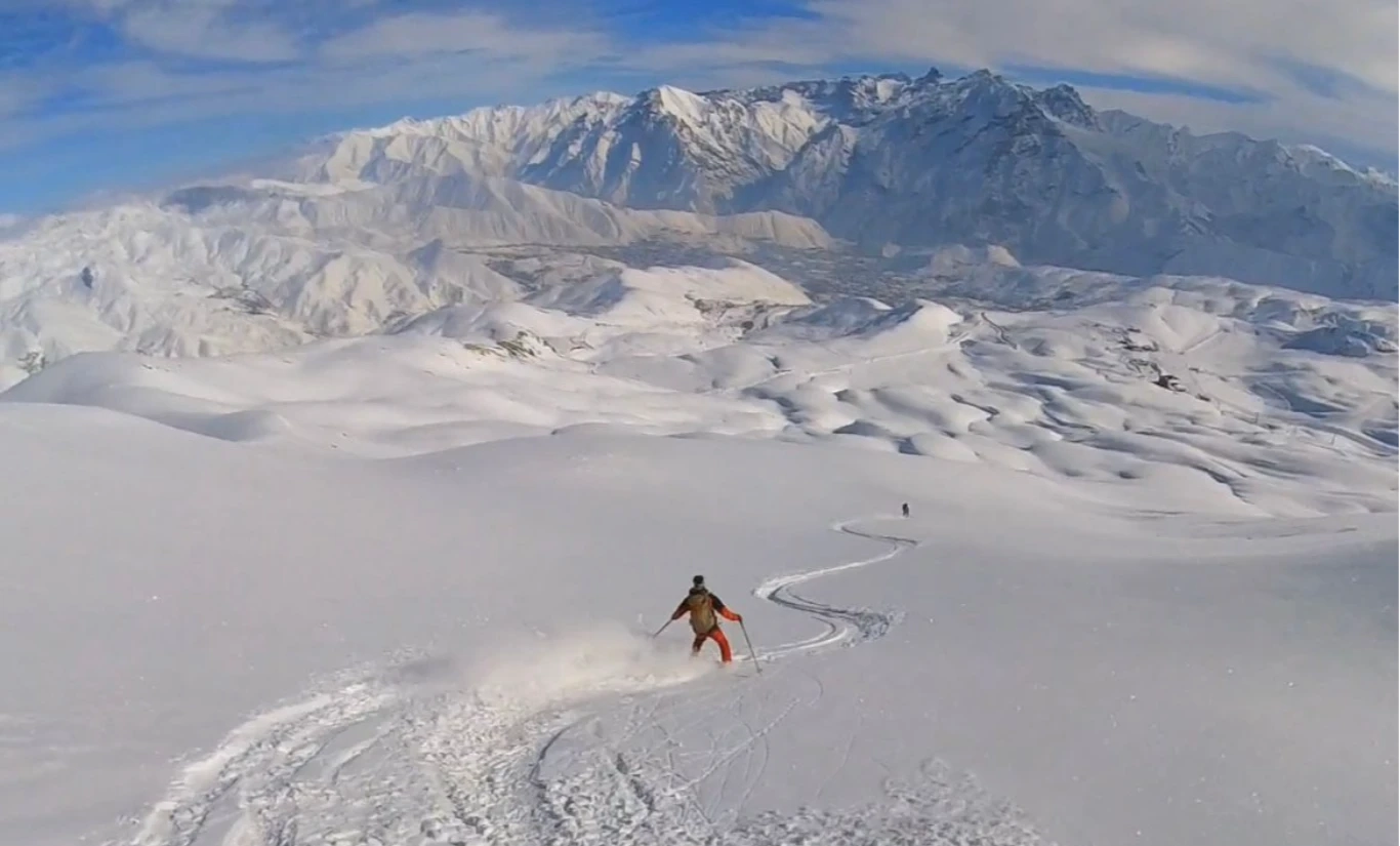 HAKKARİ MERGABÜTAN BACKCOUNTRY KAYAK & SNOWBOARD TURU - Fotoğraf 1