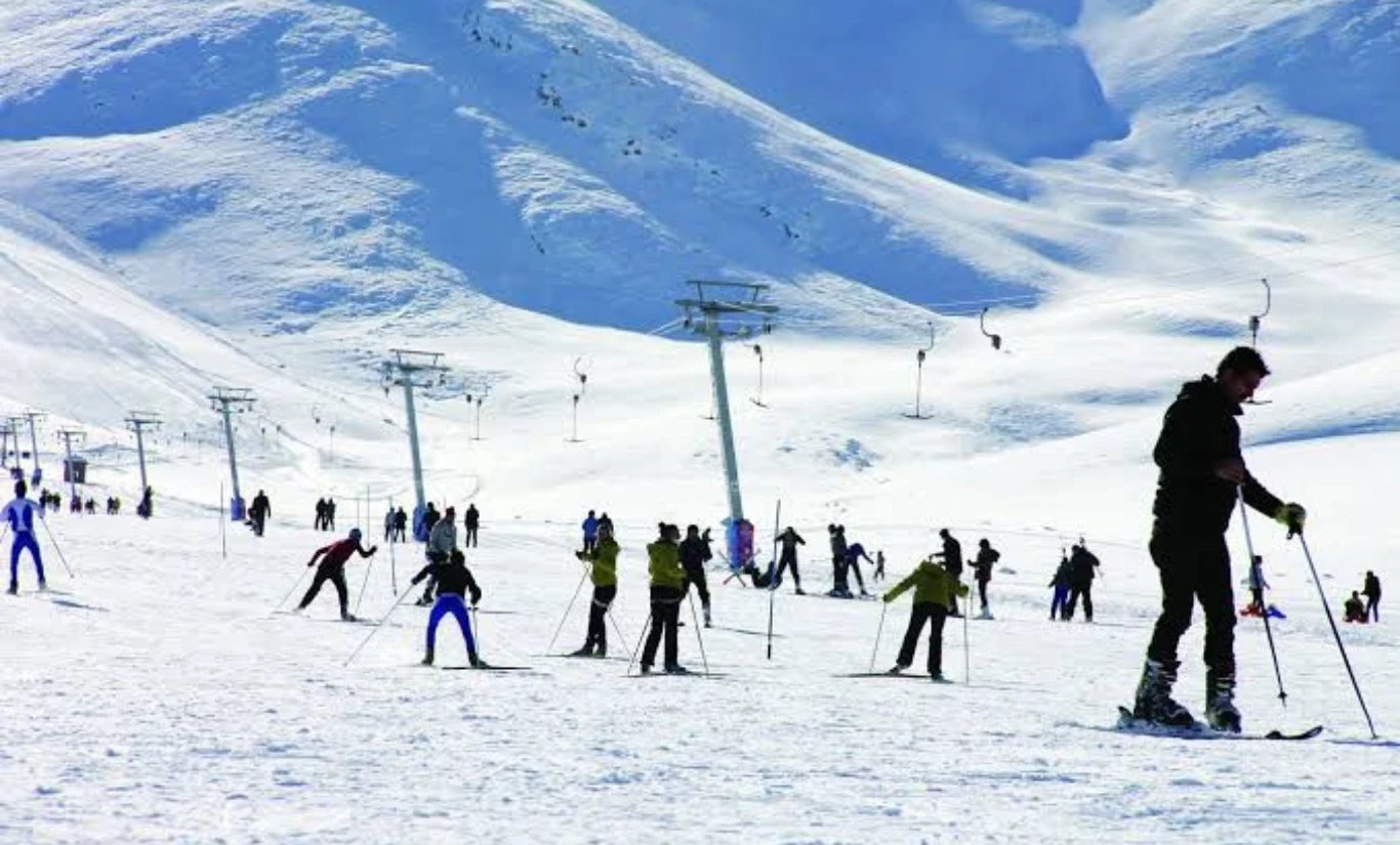 VAN ABALI  KAYAK & SNOWBORT TURU - Fotoğraf 1