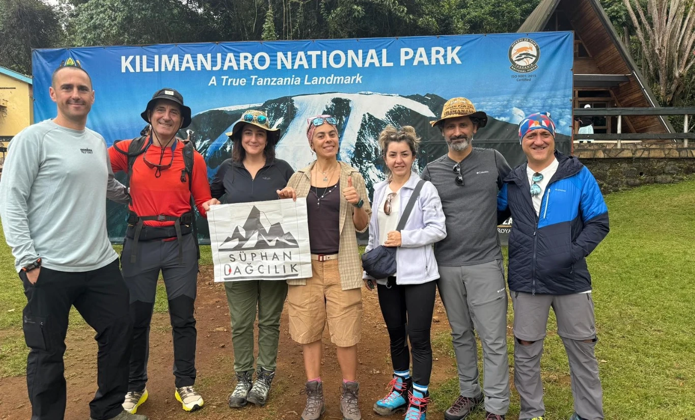 KİLİMANJARO DAĞI TIRMANIŞI, JEEP SAFARİ, ZANZİBAR ADASI - Fotoğraf 1